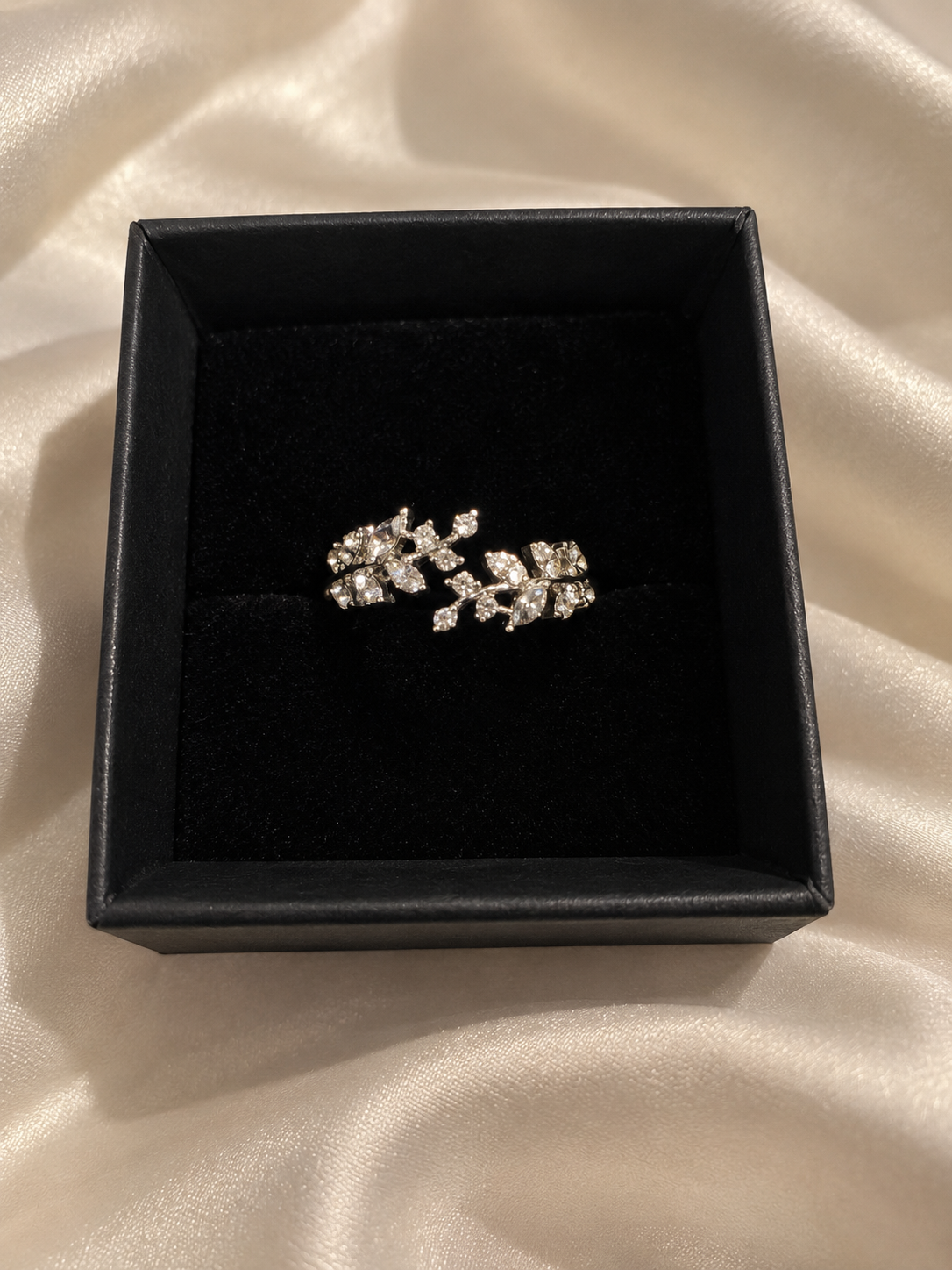The Eloise Vine Ring